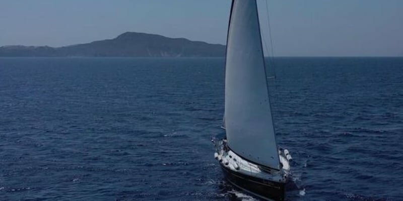 Barca a vela con 700 chili di cocaina