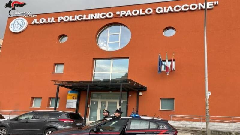 Botte a medico di guardia, arrestati padre e figlio