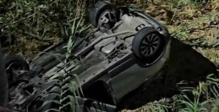 Auto fuori controllo precipita a Ognina
