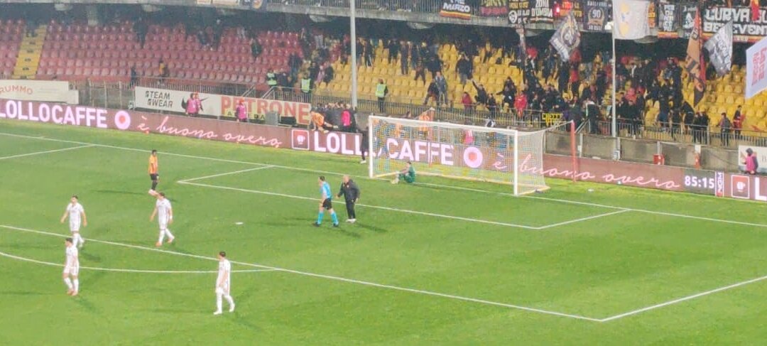 Catania ribaltato, addio primo posto