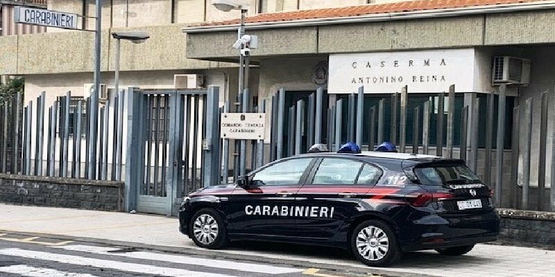 Mascalucia, perseguitata sui social e pedinata dall'ex