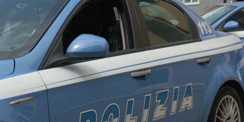 Prendevano di mira farmacie: due arresti