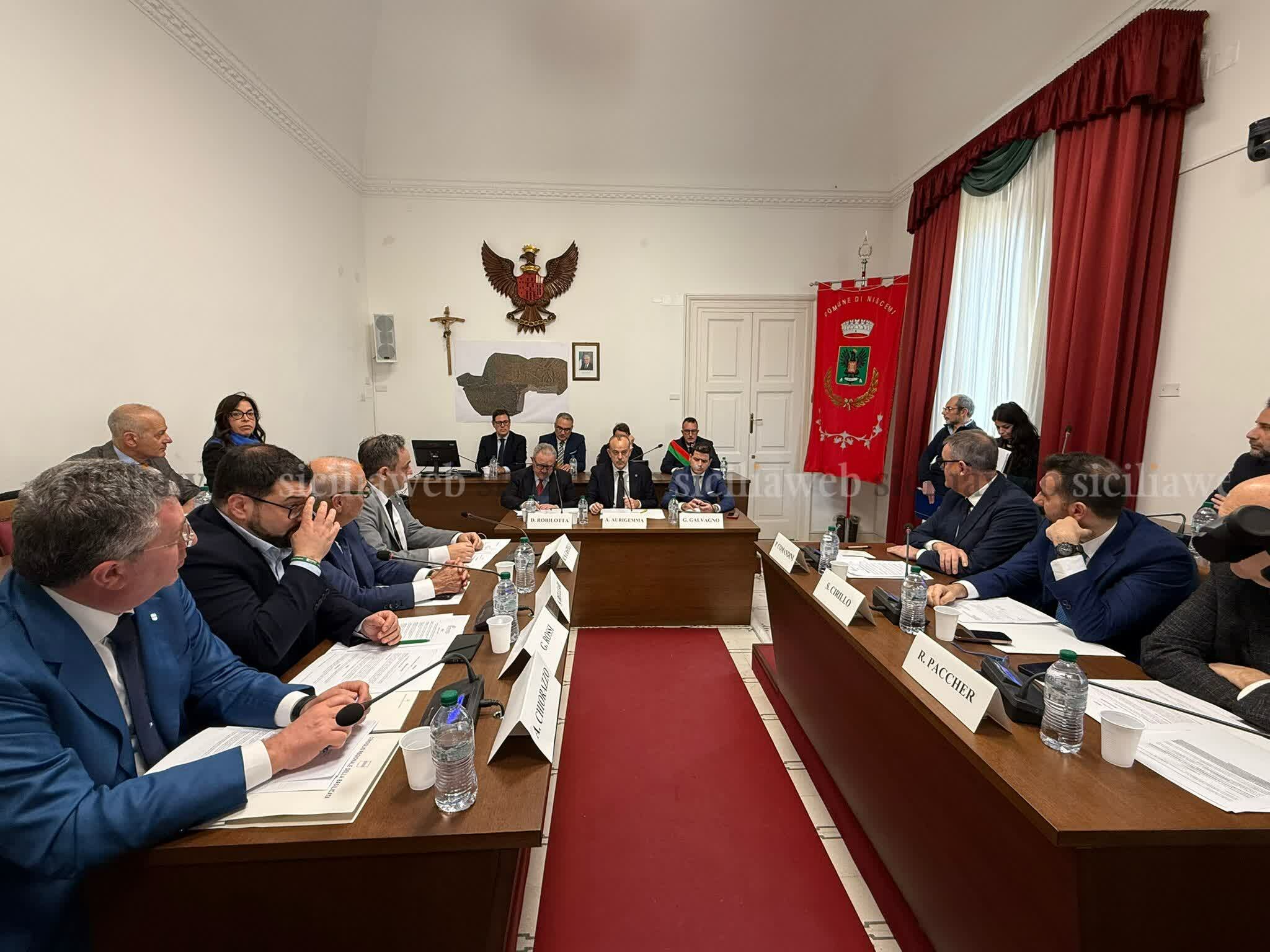 Consigli regionali d'Italia a Niscemi: ok a progetti di sostegno e solidariet&agrave;