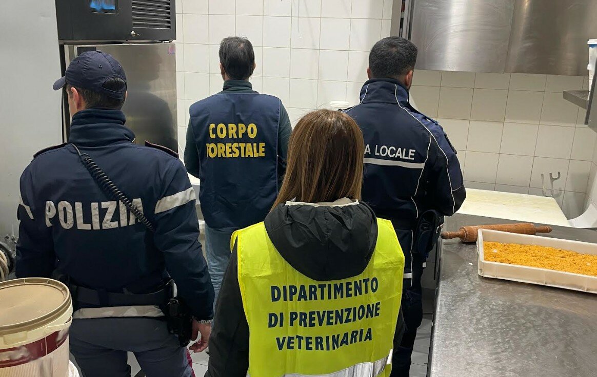 E' permesso? E il ristorante catanese finisce nei guai