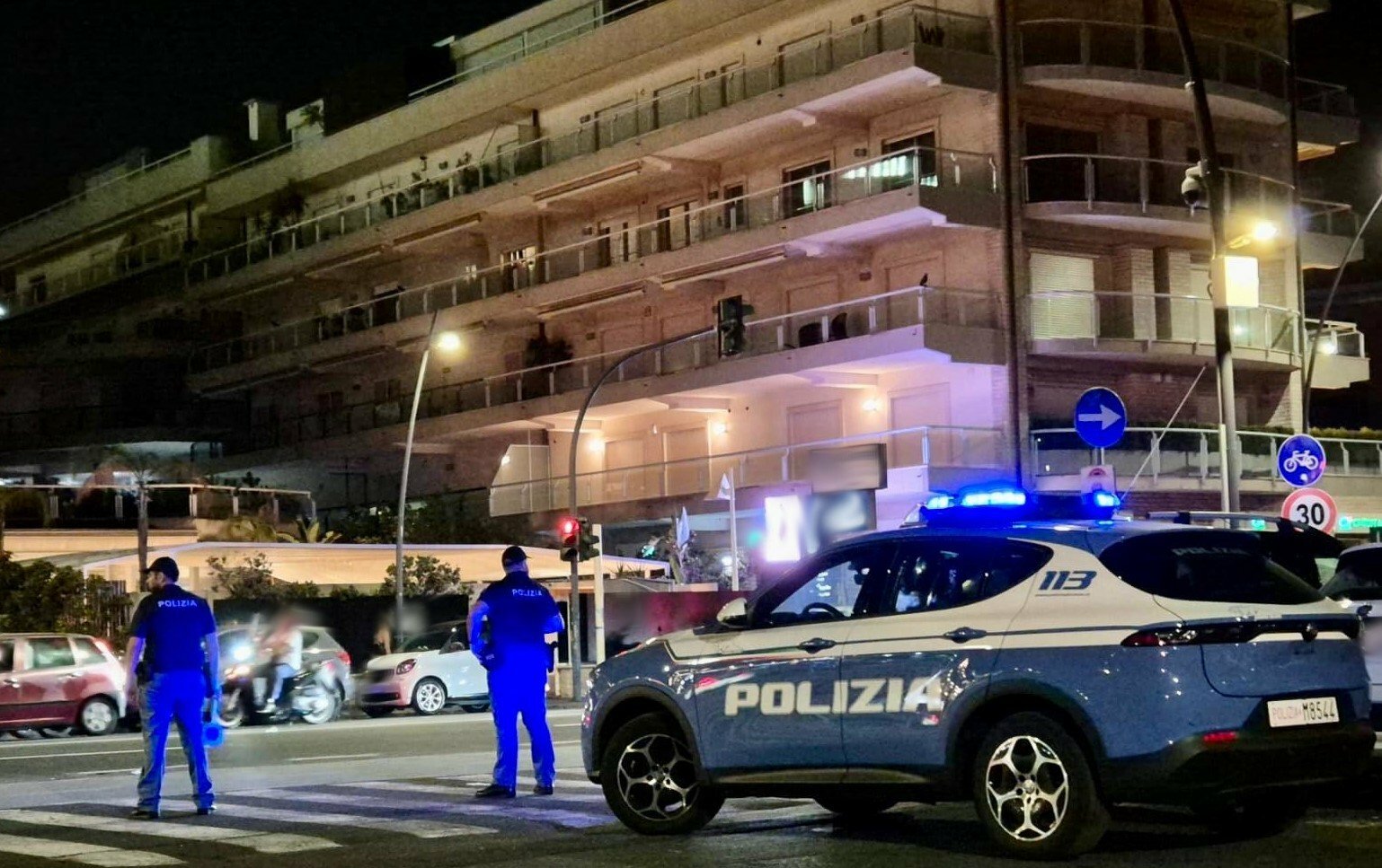 Nella notte catanese ubriachi, abusivi e ladri