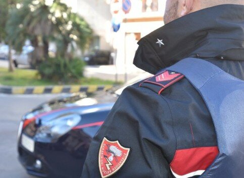 Palermo: lite a colpi di casco per mancata precedenza, un arresto