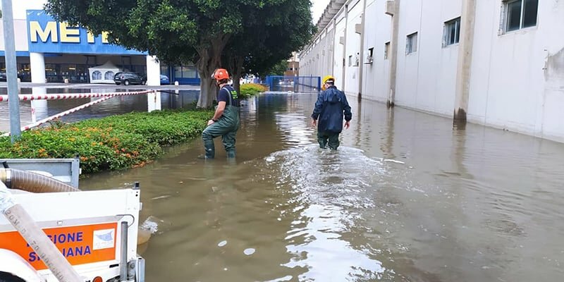 Misterbianco, aziende sott'acqua