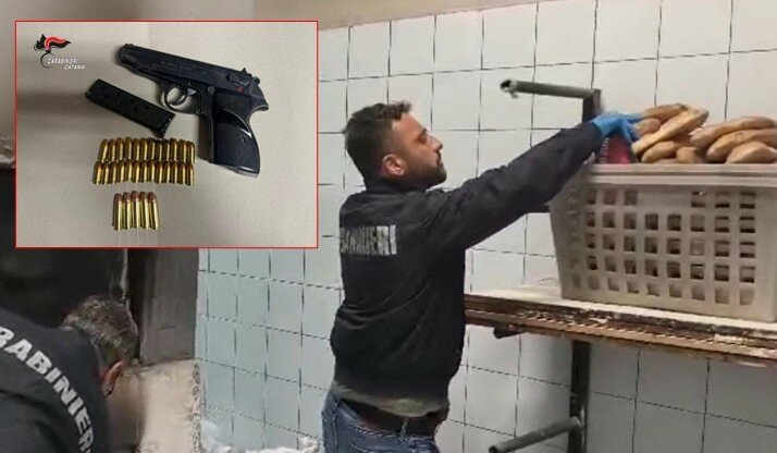 "Mi dia un panino e una pistola"