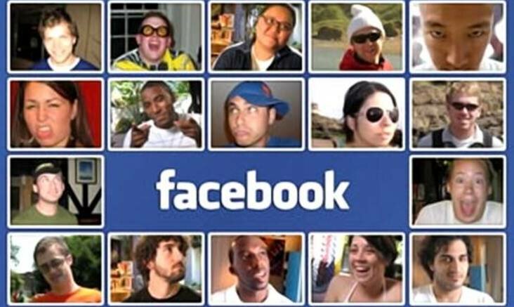 Facebook ha 20 anni, conta ancora 2 miliardi di adepti