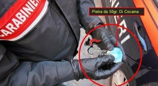 Troppo nervoso: negli slip cocaina da 35.000 euro