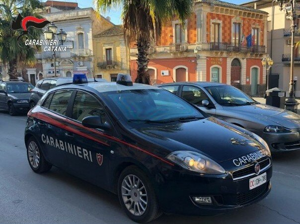 Palagonia, incastrati rapinatori di 'gratta e vinci' Palagonia, incastrati rapinatori di 'gratta e vinci'