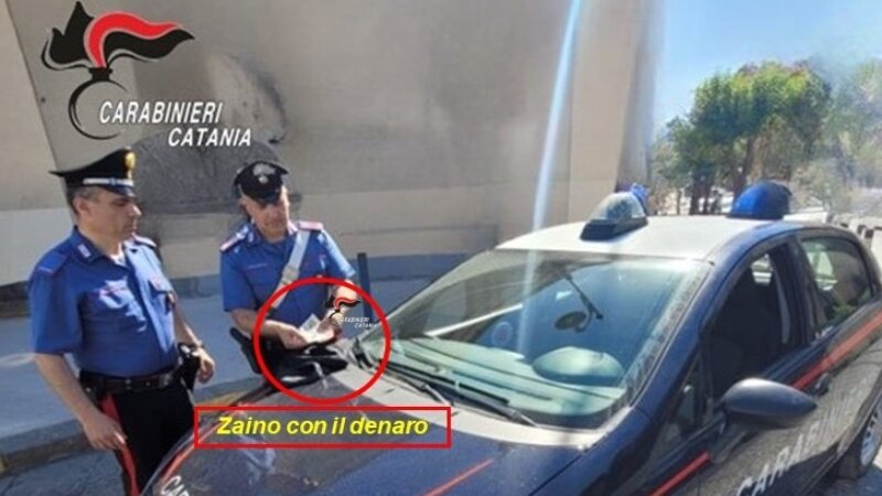 In due rubano cassaforte, complice pronto ad aprirla