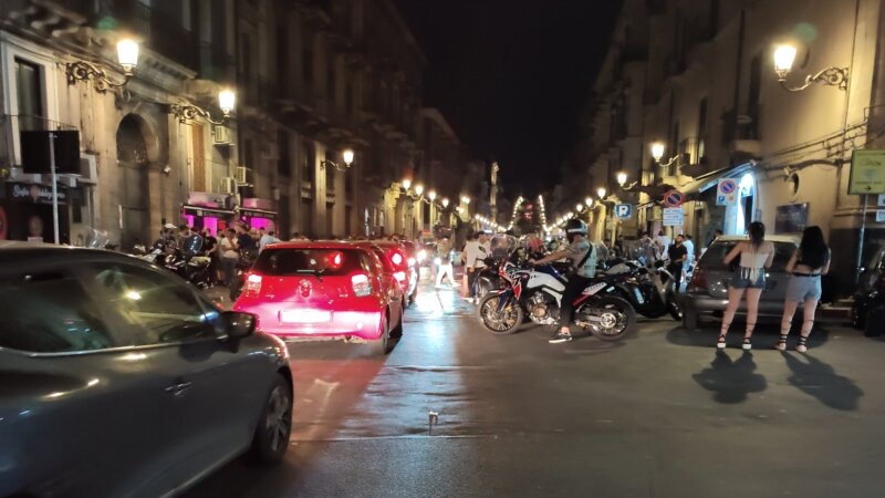 Catania, novità natalizie per il traffico in centro Catania, novità natalizie per il traffico in centro