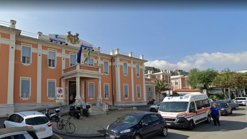 Interventi pi&ugrave; rapidi al prezzo di 1.500 euro: sospeso primario