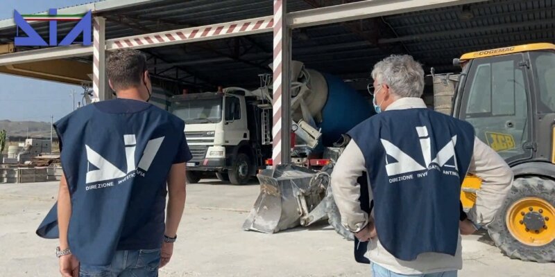 Legami col boss e ispettore corrotto: mega sequestro al re del calcestruzzo Legami col boss e ispettore corrotto: mega sequestro al re del calcestruzzo