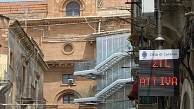 Ztl nel centro storico di Catania, prime multe
