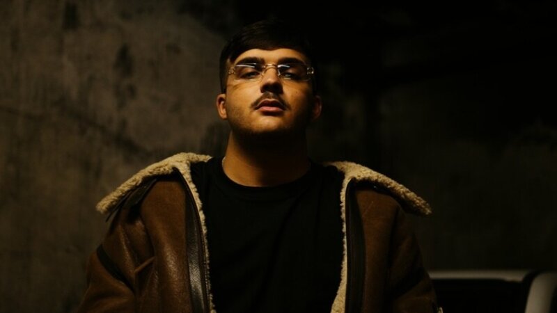 Pubblico invade il palco, sospeso concerto Geolier