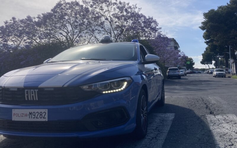 Il parcheggio conteso, tra risse e minacce ai poliziotti