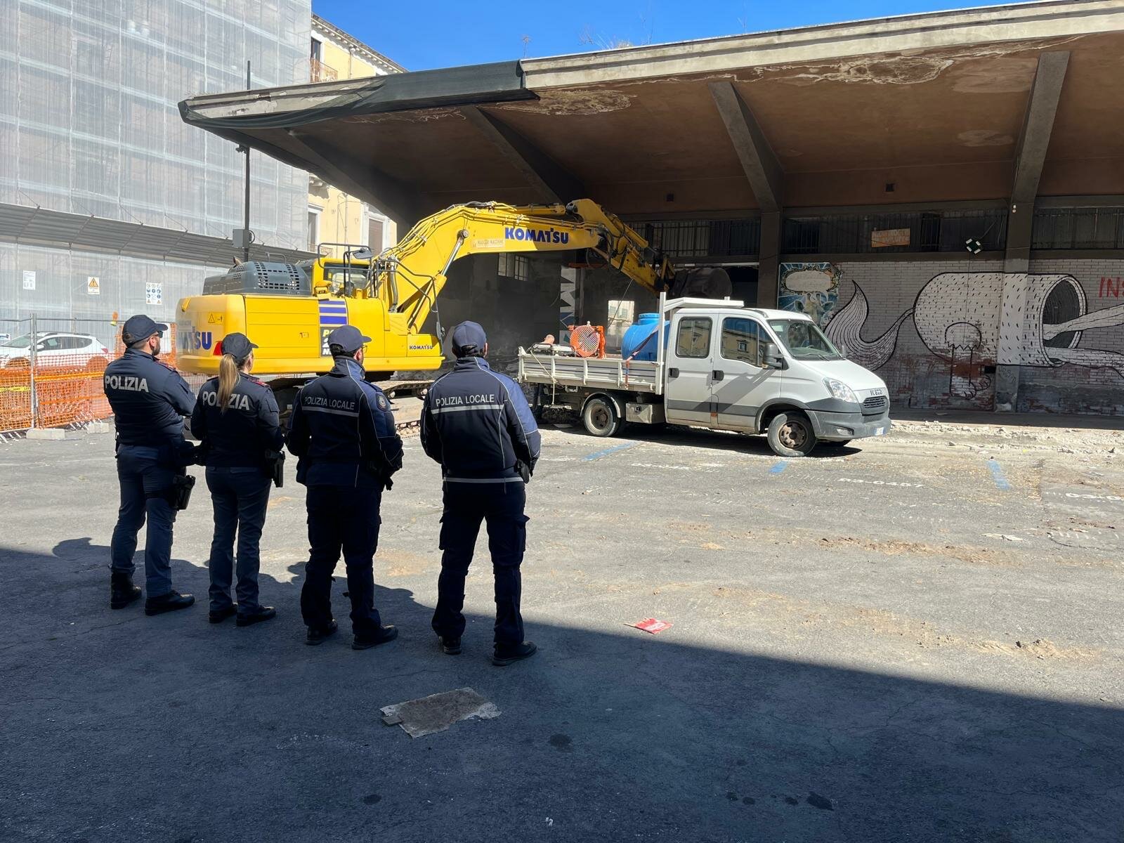 Ex palestra Lupo, cominciata la demolizione: ecco come sar&agrave;