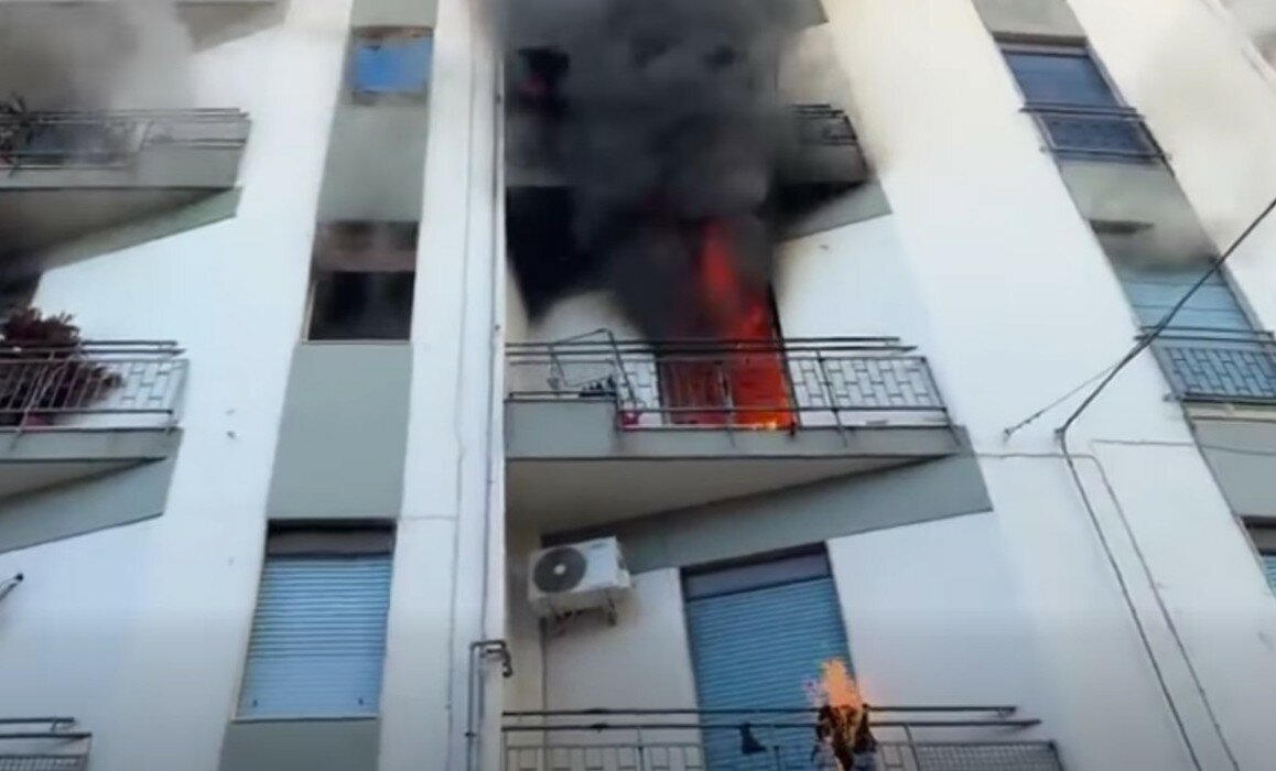 Incendio in un condominio nel Catanese: intossicati e feriti