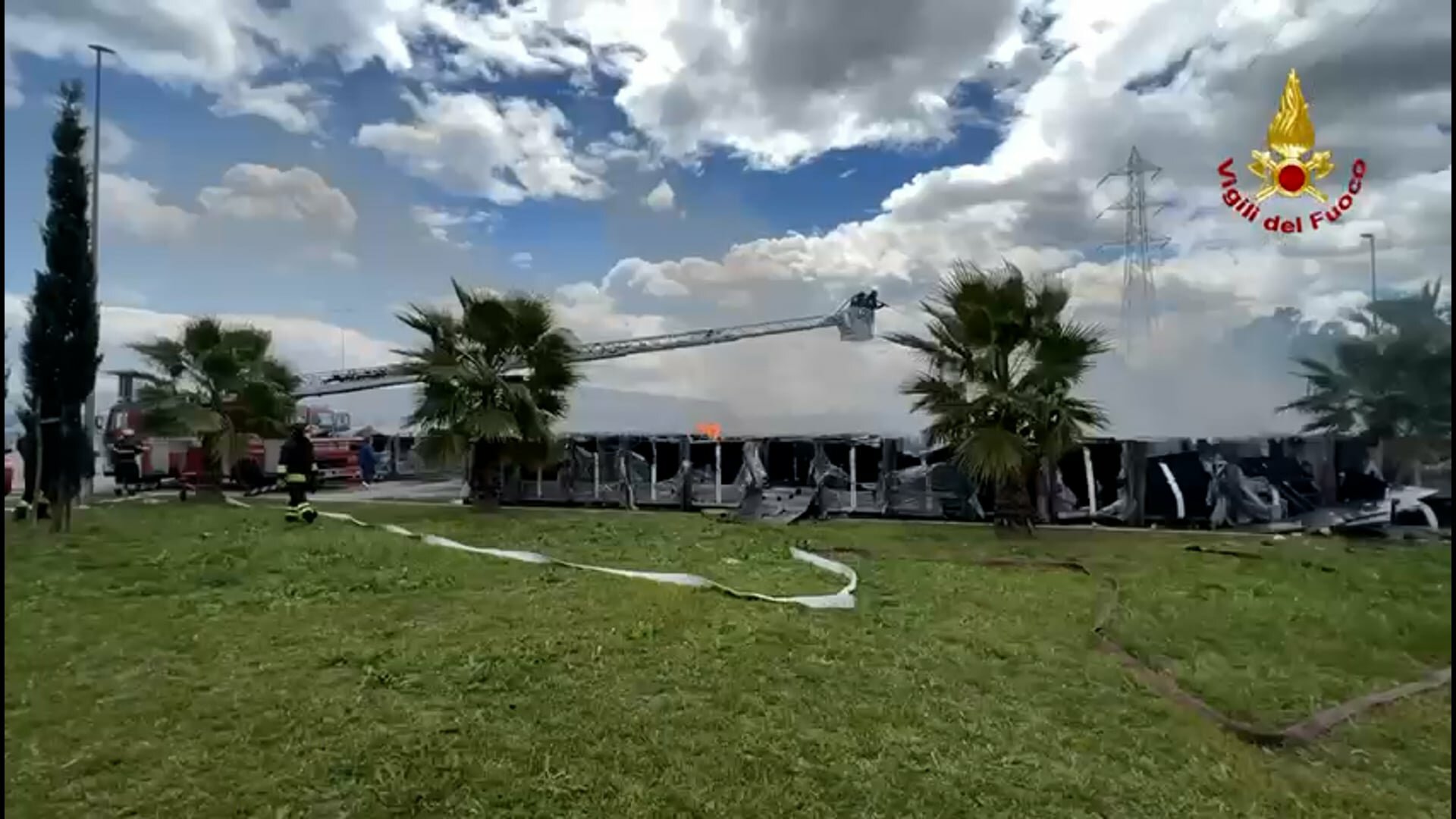 Pannelli fotovoltaici a fuoco