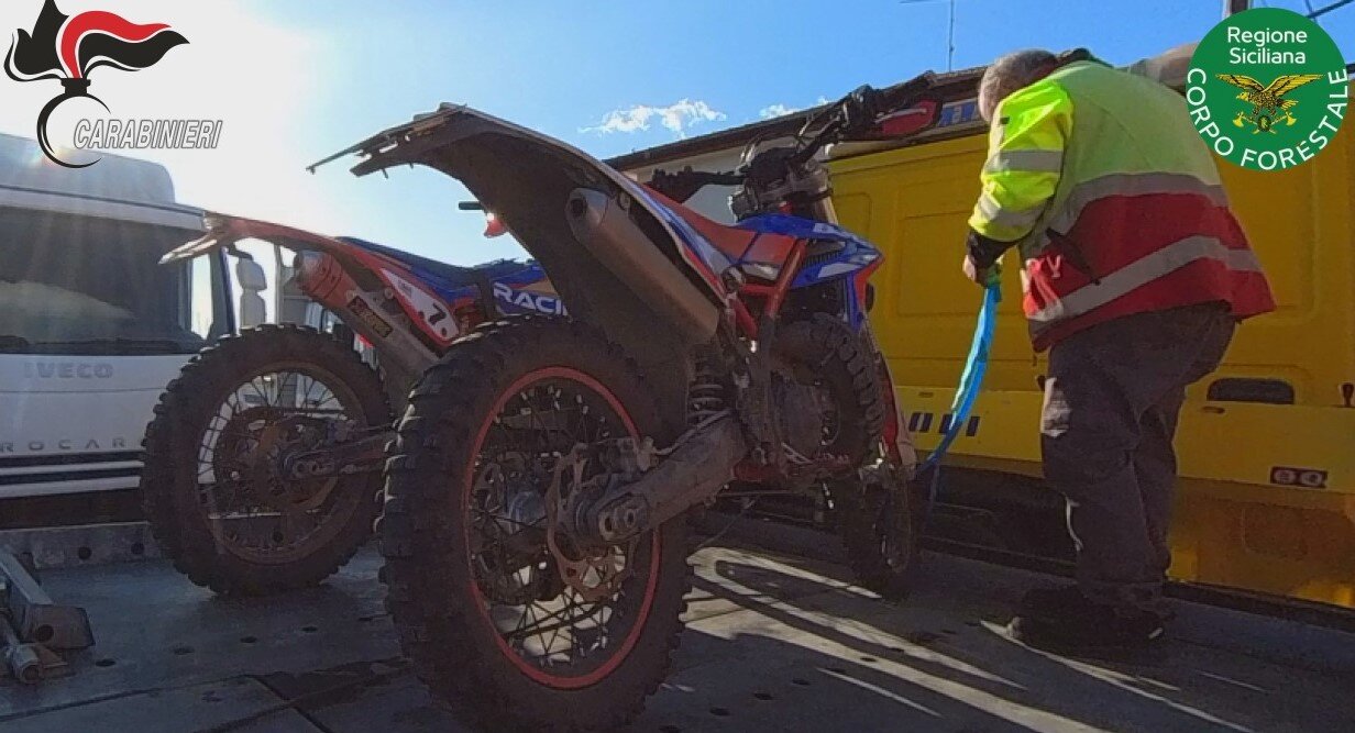 Ciclisti aggrediti sull'Etna, centauri denunciati Ciclisti aggrediti sull'Etna, centauri denunciati
