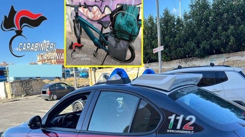 Le rubano la bici mentre fa yoga alla Villa Bellini