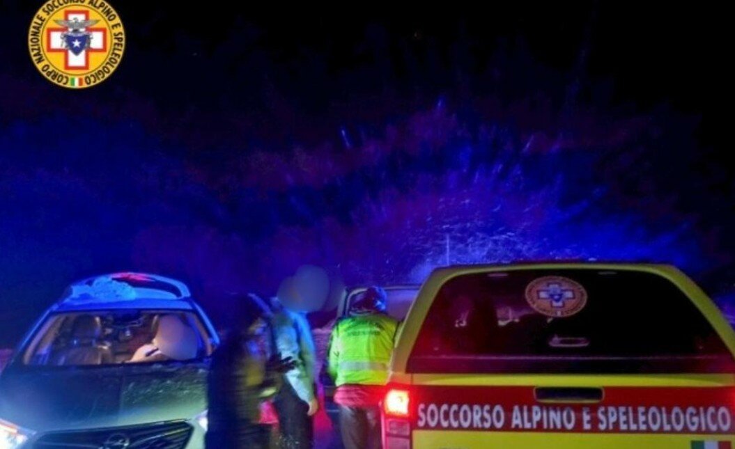 Gita sull'Etna col ghiaccio: soccorse famiglie con bimbi