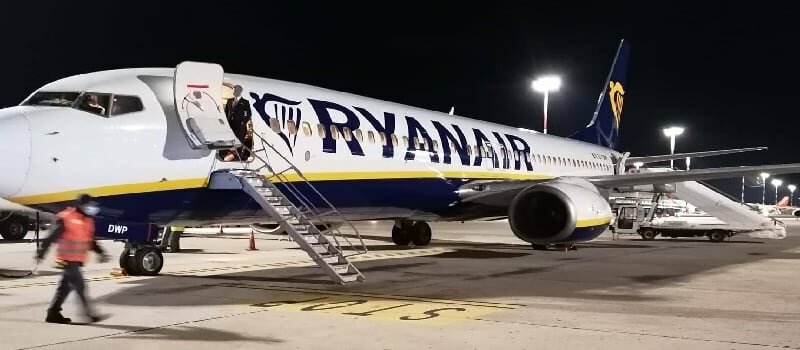 Sbaglia volo per Bologna e si ritrova in Polonia