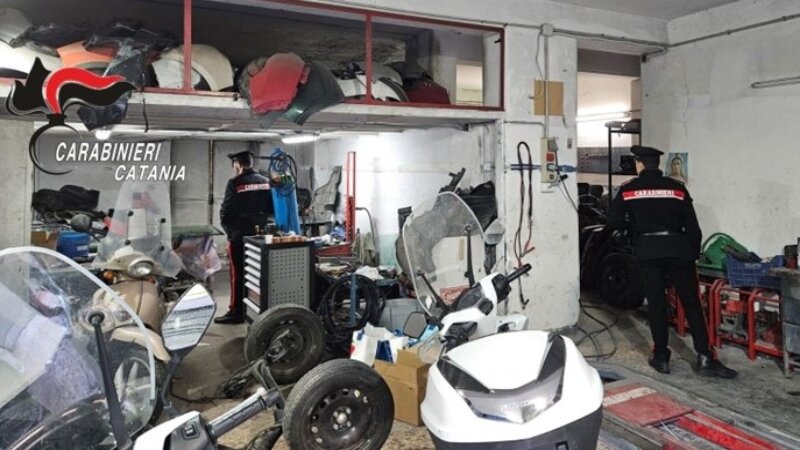 A Catania chiusa l'autocarrozzeria abusiva