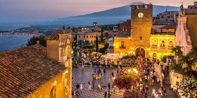 Taormina perde i russi: crollo dell'80%