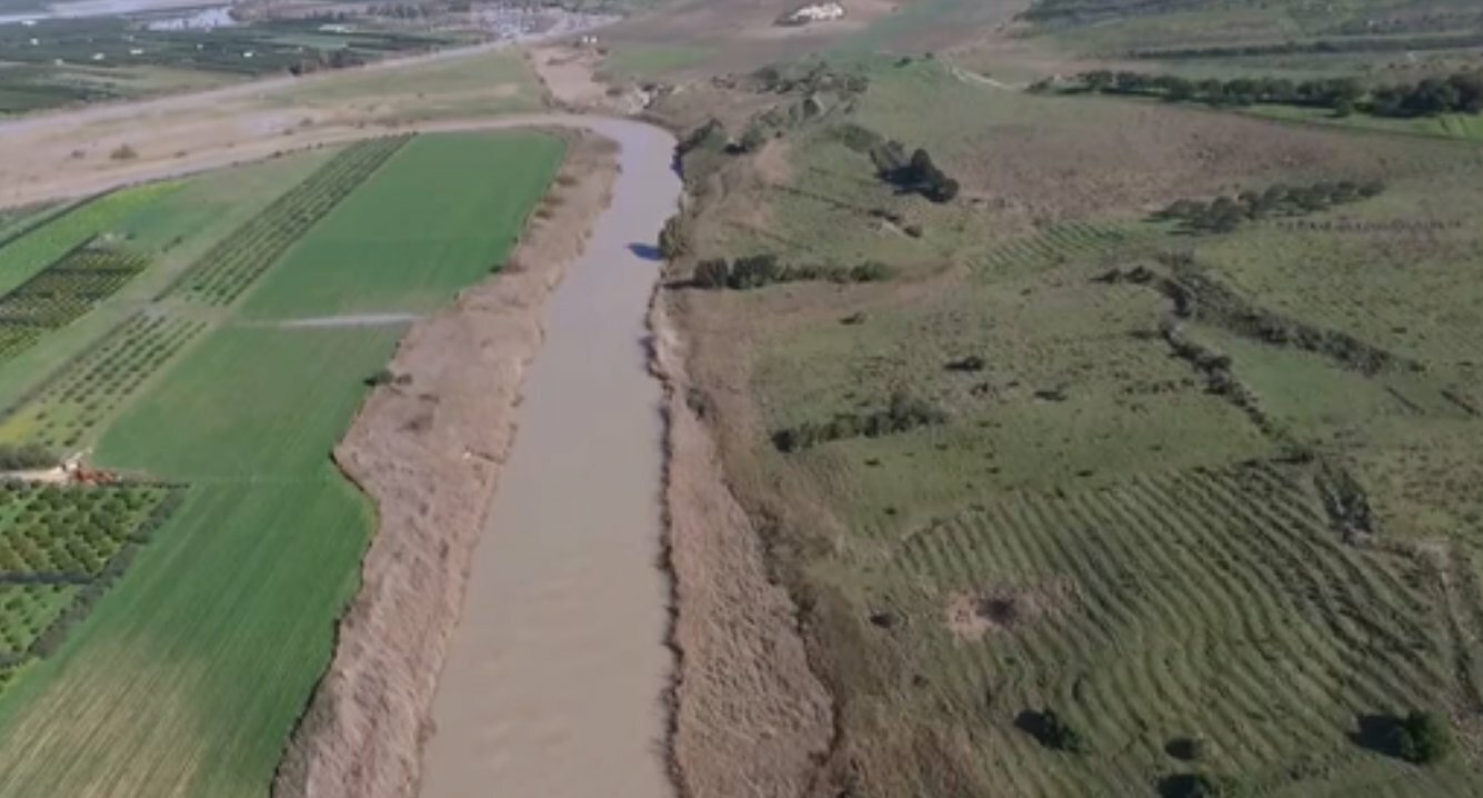 Esonda il fiume Platani, agricoltura in ginocchio