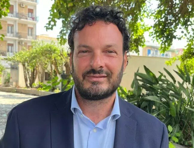 Appalti truccati al Comune di Siracusa: indagata vice presidente del Consiglio, coinvolto anche il sindaco Appalti truccati al Comune di Siracusa: indagata vice presidente del Consiglio, coinvolto anche il sindaco