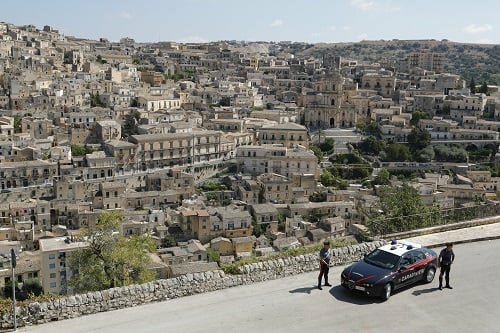 Modica, anziane sorelle trovate morte in casa