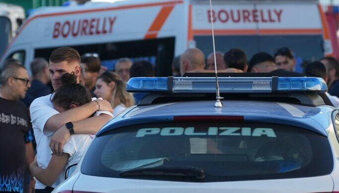Esplosione in fabbrica, morti tre operai