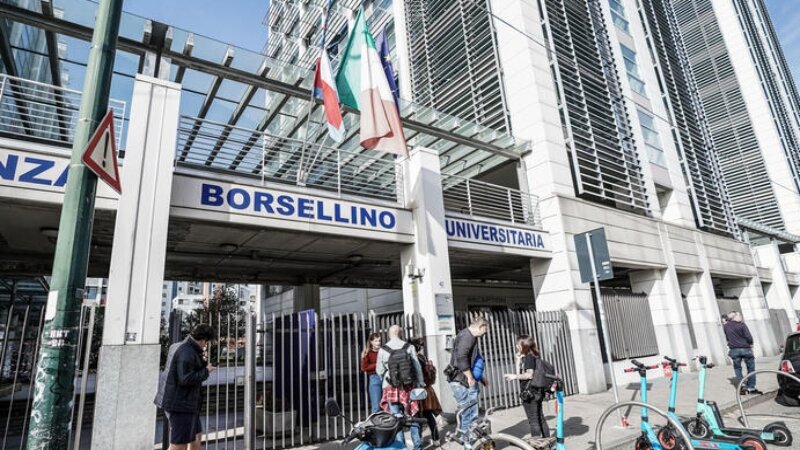Violentata nel campus, sette anni all'aggressore
