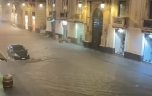 Maltempo flagella la Sicilia, allagate Catania e provincia Maltempo flagella la Sicilia, allagate Catania e provincia