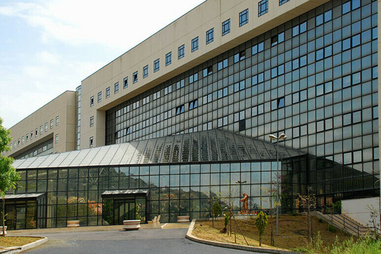 Droga nella macchina, arrestato medico dell'ospedale di Enna