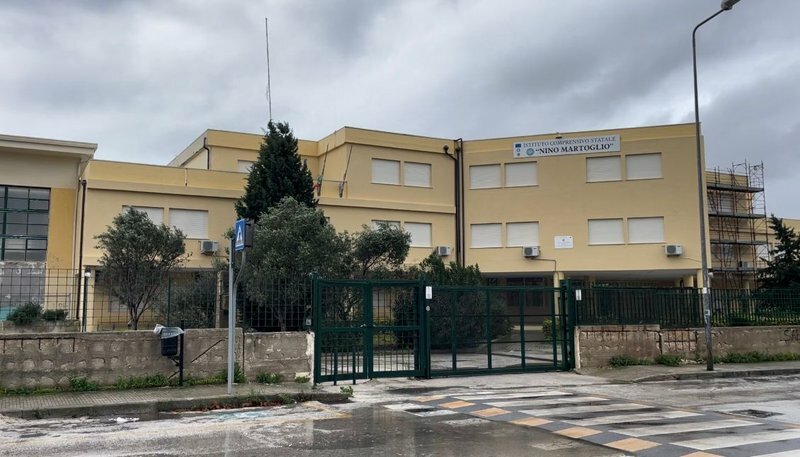 Allagamenti e vento, evacuata scuola a Siracusa