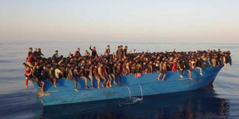 Lampedusa, sbarcano in 600 Lampedusa, sbarcano in 600