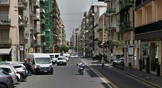 Catania: ladre alla moda in via D'Annunzio