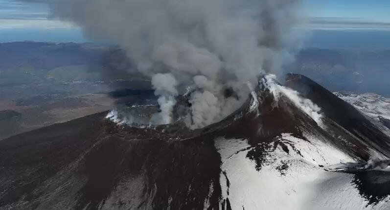 Etna esagerato: tre eruzioni