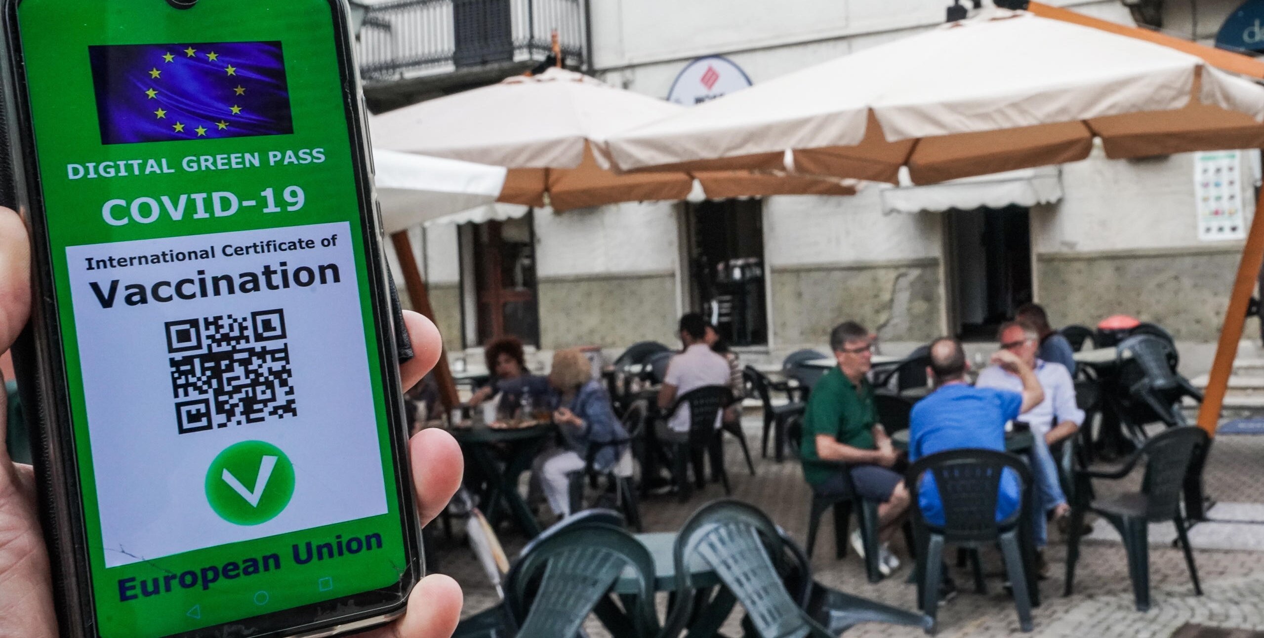 Via libera al prolungamento del Green pass a 12 mesi