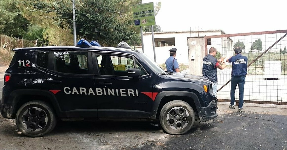 Isola ecologica sequestrata, sindaco denunciato Isola ecologica sequestrata, sindaco denunciato