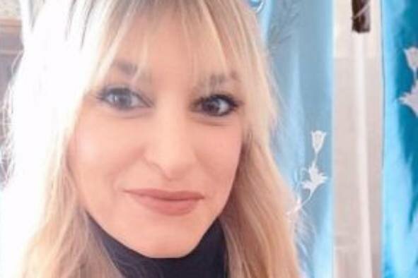 Schiaffeggia l'assessora: 'Non m'ha trovato il posto'