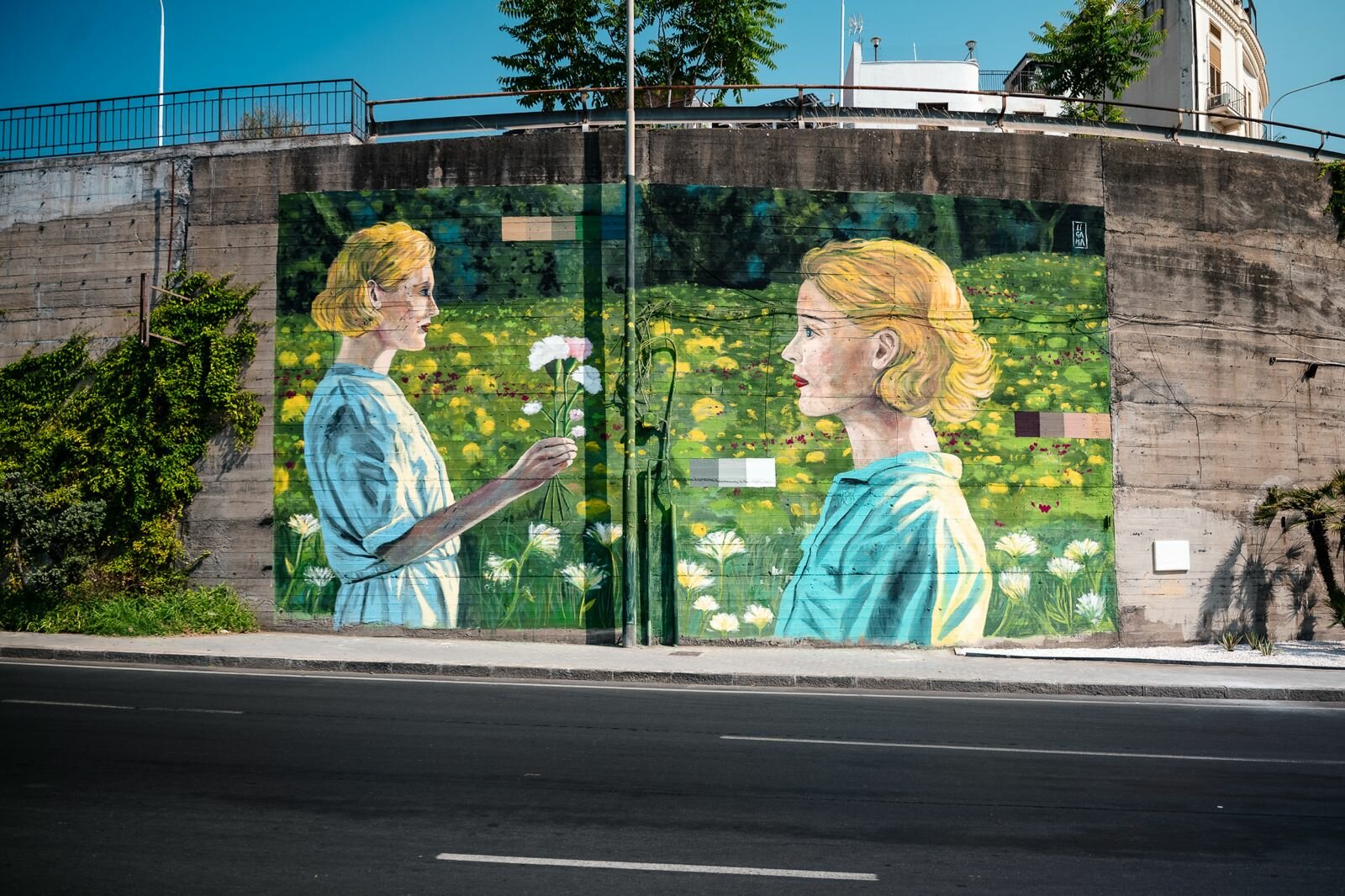 Alla circonvallazione ditelo con i fiori