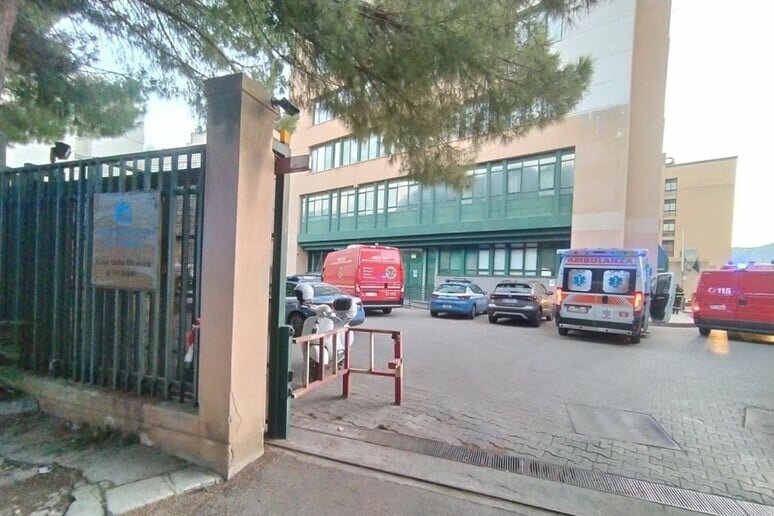 Fiamme al Cnr, ancora a fuoco batterie al litio