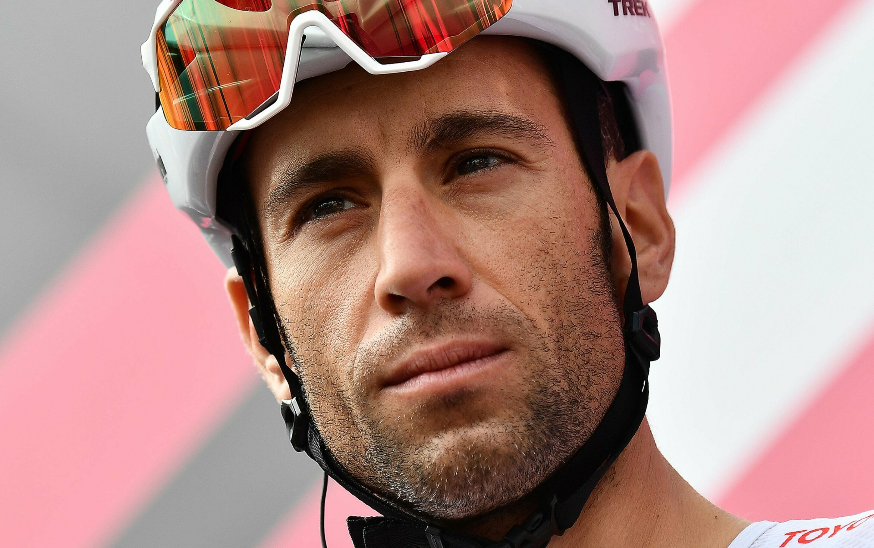 Sprint francese a Messina, Nibali piange