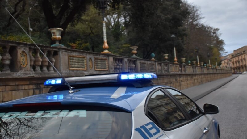 Caltagirone: trovato a dormire nell'auto rubata