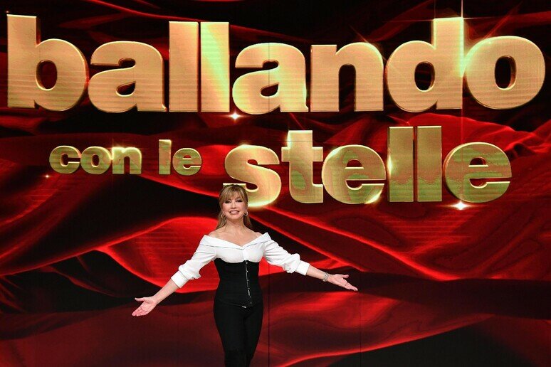 Finale di Ballando: blackout, c'&egrave; Techetechet&egrave;